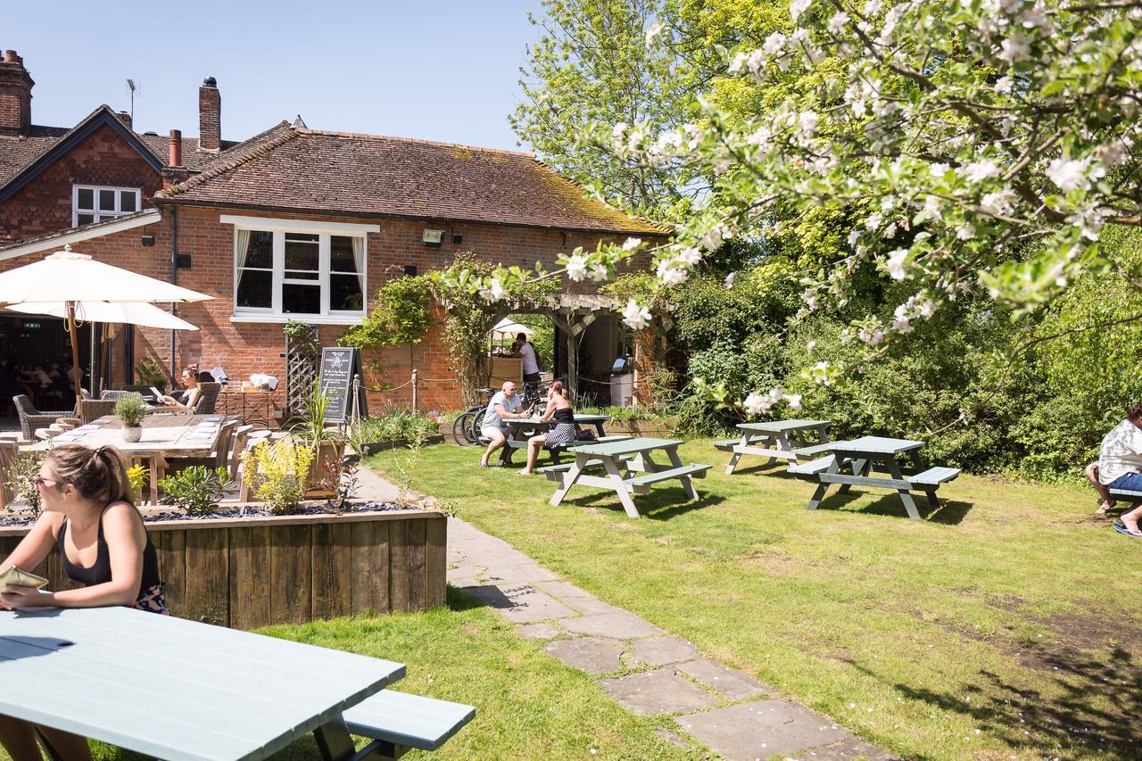 The Dundas Arms Kintbury Eksteriør billede