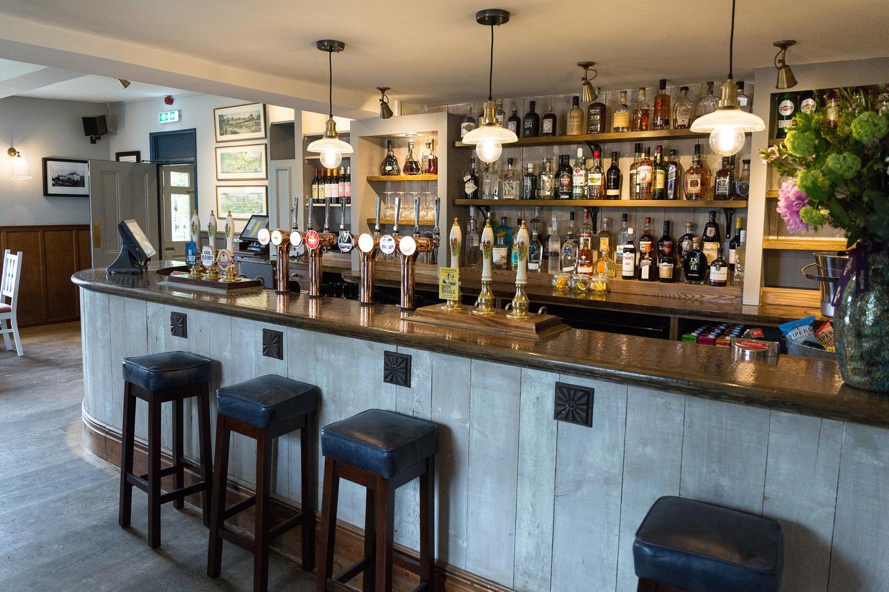 The Dundas Arms Kintbury Eksteriør billede